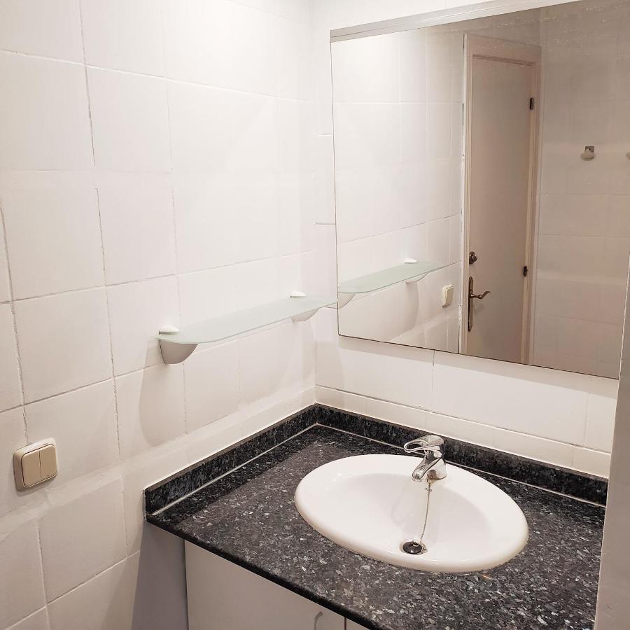Apartamento Barcelona 10 Apartment ซาลอว์ ภายนอก รูปภาพ